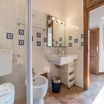 Appartamento Black White - Fromhometorome Roma