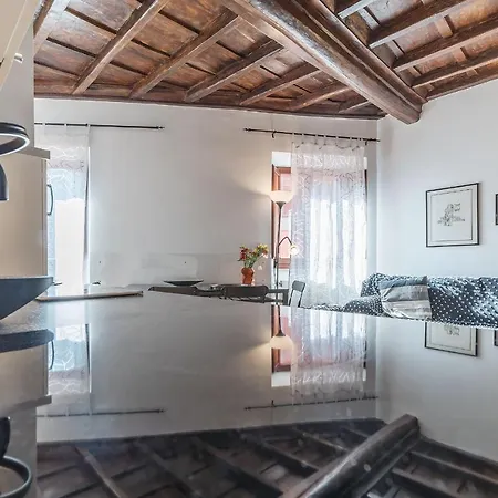 Appartement Black White - Fromhometorome *