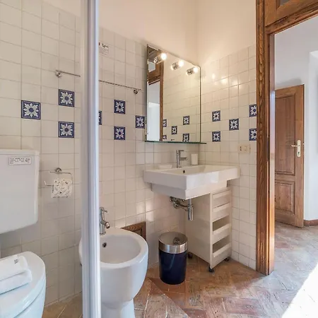 Appartement Black White - Fromhometorome Rome